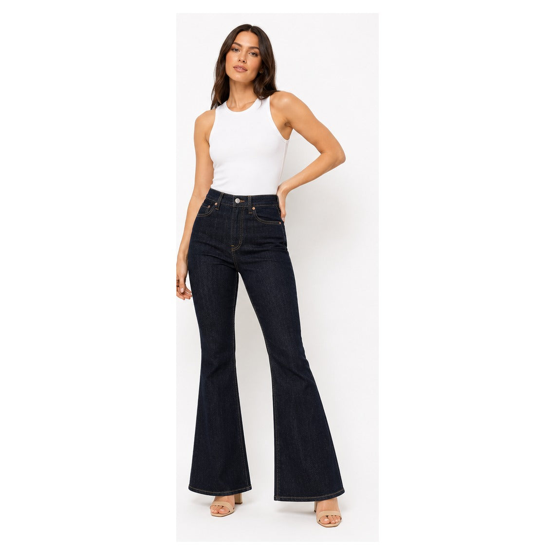 Model wearing Levi's Ribcage Bell dark indigo size 26
