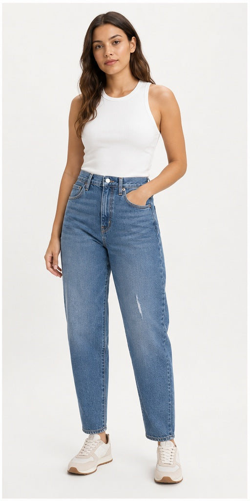 Levi's High Loose Taper Women's Jeans Mid Blue Size 28 – model wearing